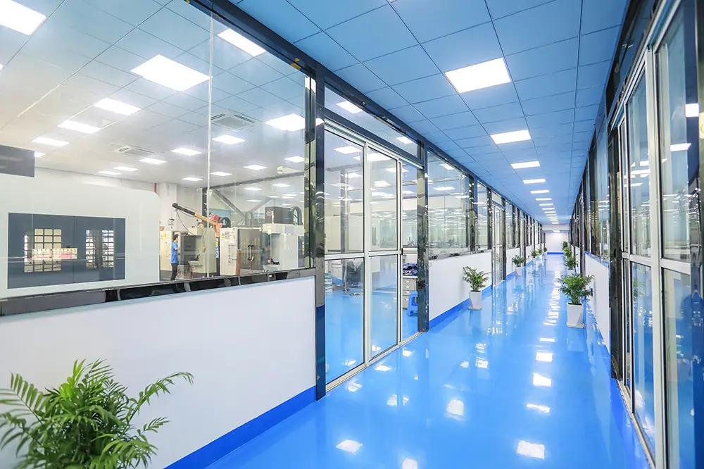 3Workshop corridor