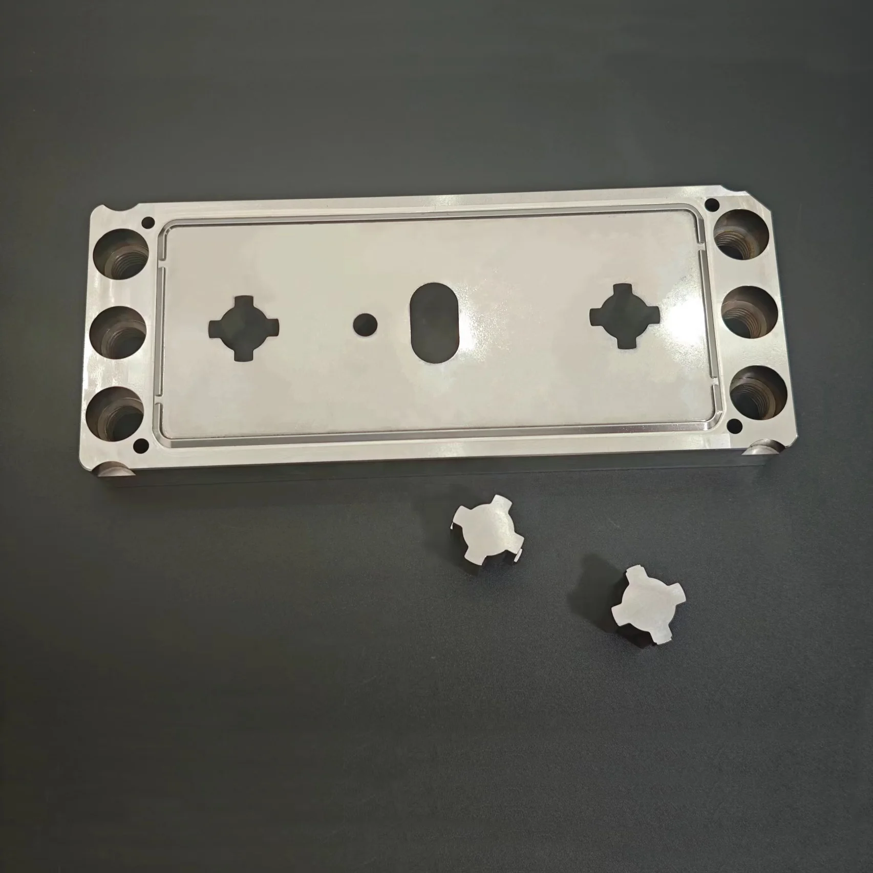 OEM Wire EDM Process 0.002 MM Tolerance Mold Insert made to CAD Drawing Machining Service